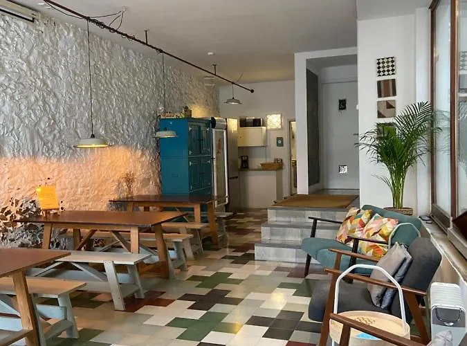 Amazigh Hostel Ensuite Rooms & Dorms With Shared Kitchen